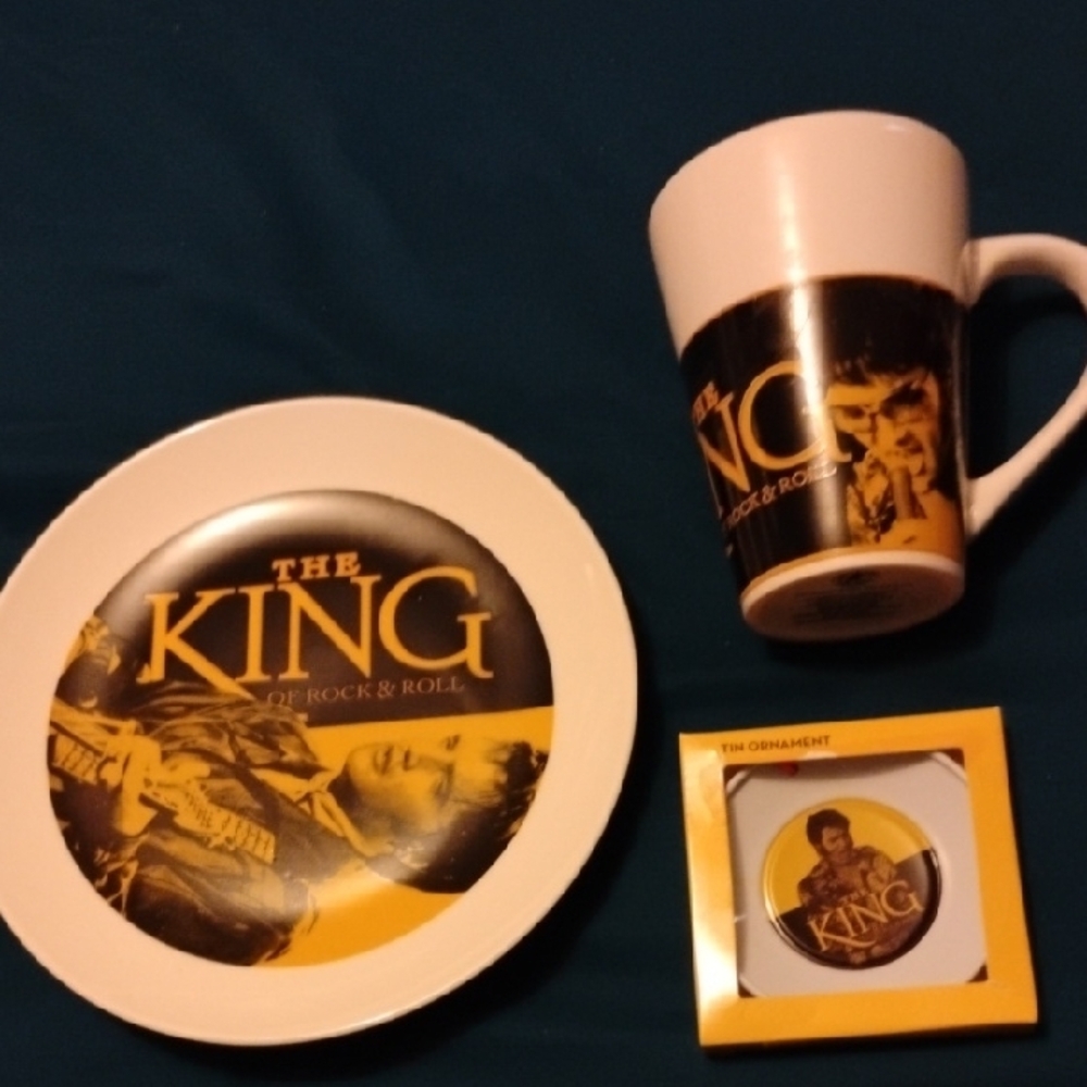 The King of Rock & Roll Mug and Plate Set - White and Black